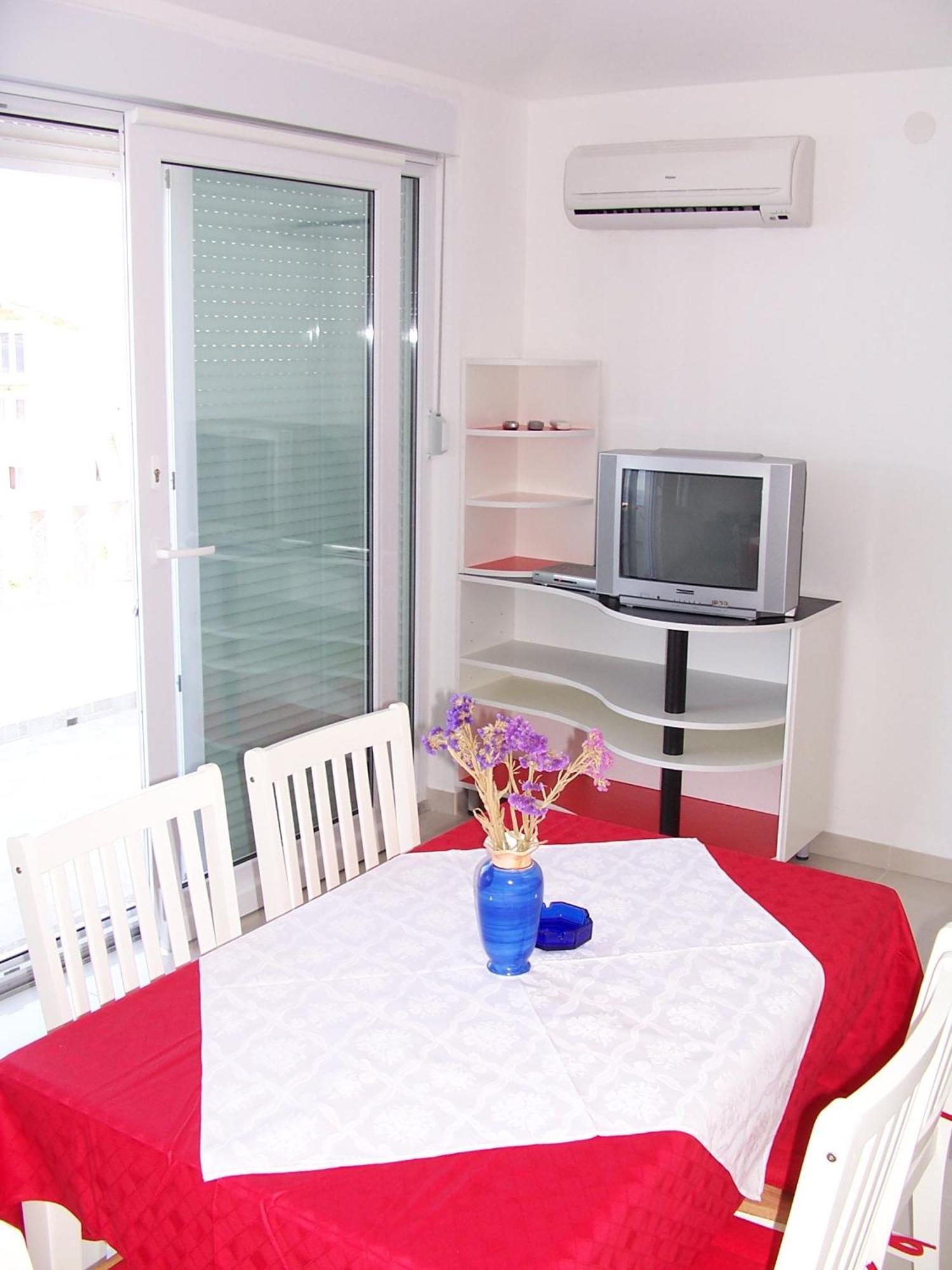 אומיס Apartments Perdijic Nemira מראה חיצוני תמונה